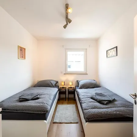 Am01 Haus Mit Garten & Terrasse! شقة